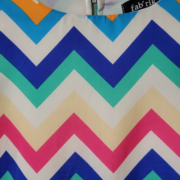 fab'rik | Chevron Multicolor Shift Dress - Picture 4 of 11